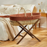The Little Green Sheep Organic Knitted Moses Basket, Mattress & Walnut Fixed Stand Linen